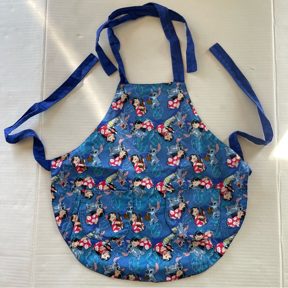 Lolo Stich Child Apron Adjustable Reversible 2 Pocket Lined.